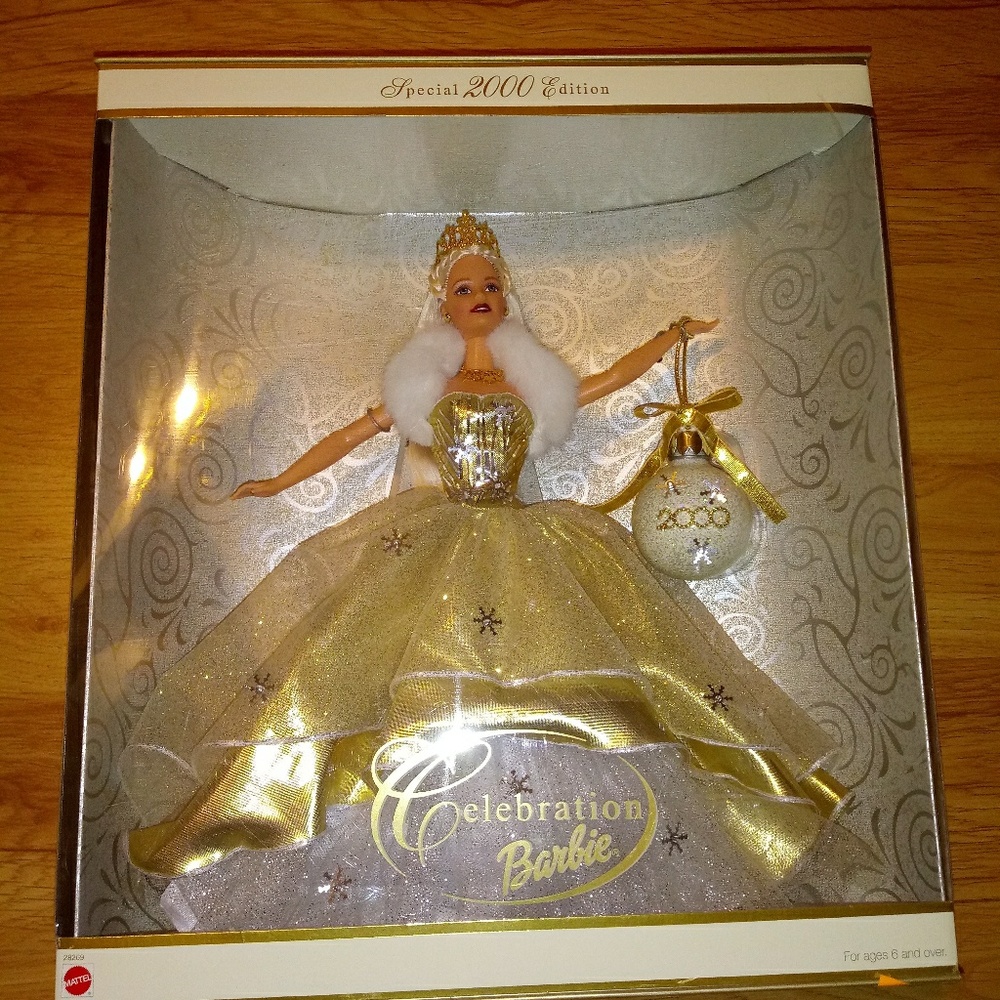 2000 Special Edition Barbie Doll - image 3